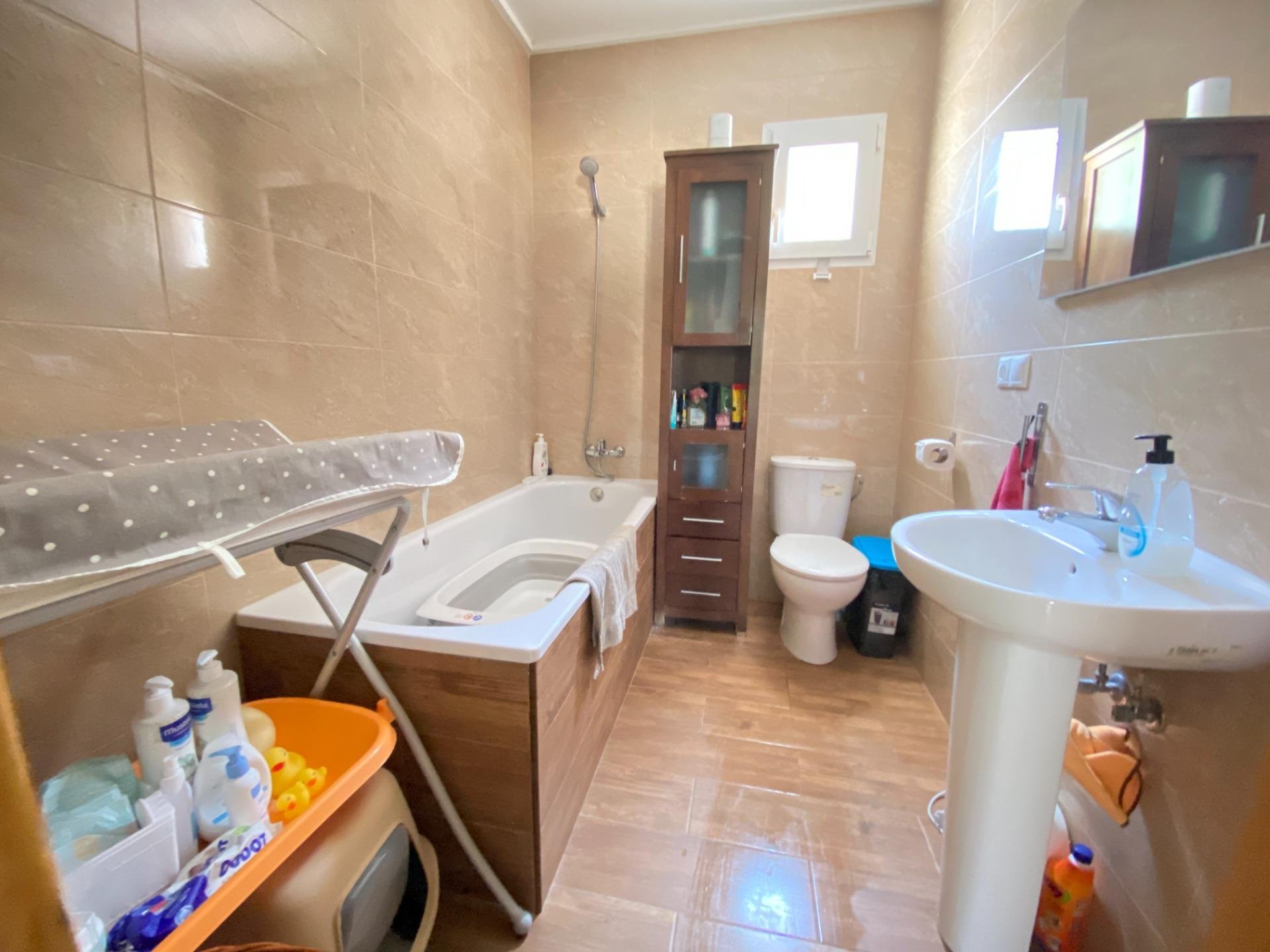 Appartamento a Torrevieja, Alicante, Spagna 3 camere da letto, 140 mq. N° 194948