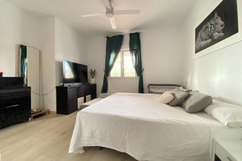 Apartamento en venta en Torrevieja, Alicante, España 3 dormitorios, 140 m2 No. 194948 - foto 23