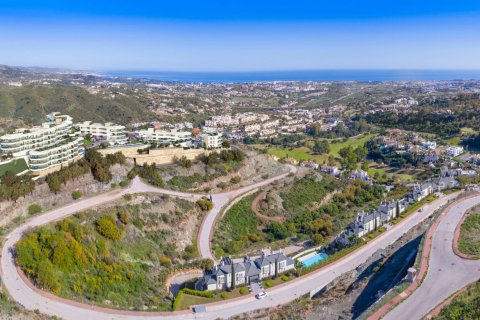Apartment in Benahavis, Malaga, Spain 4 bedrooms, 290.47 sq.m. No. 174177