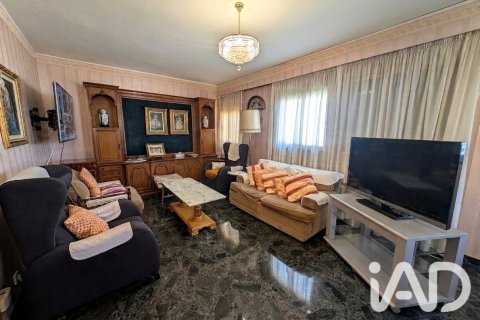 Huoneisto myytävänä Tortosa, Tarragona, Espanja, 3 makuuhuonetta, 142 m2 No. 195832 - kuva 3