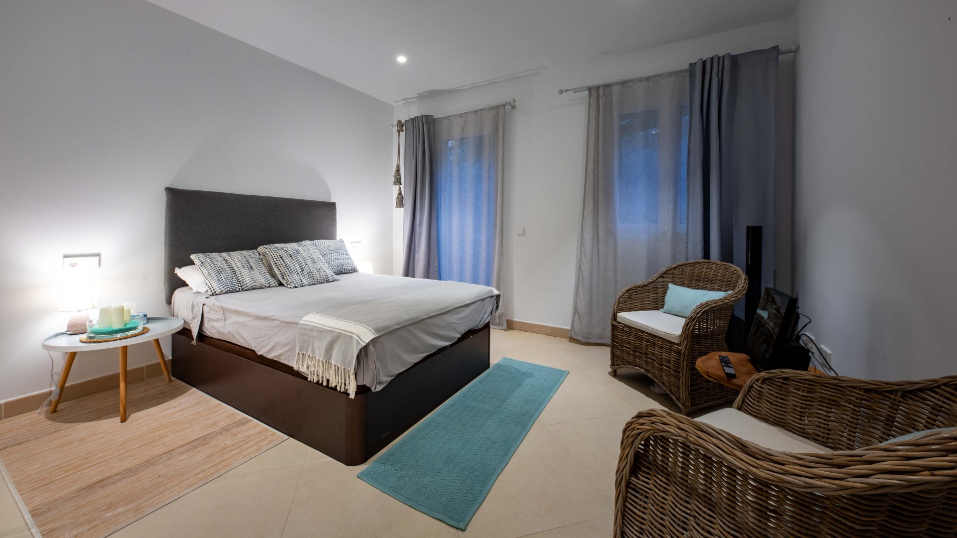 Villa i Port Adriano, Mallorca, Spanien 5 sovrum, 250 kvm. Nr. 112048