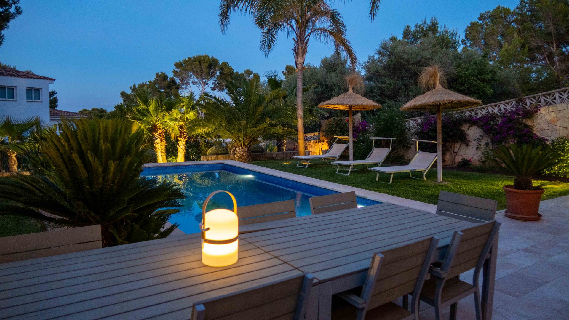Villa i Port Adriano, Mallorca, Spanien 5 sovrum, 250 kvm. Nr. 112048