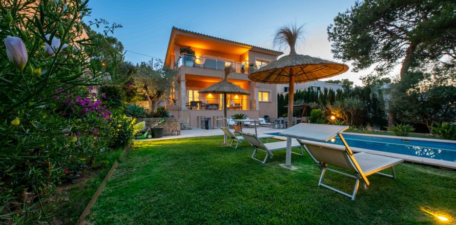 Villa Port Adriano, Mallorca, Spain 5 bedrooms, 250 sq.m. No. 112048