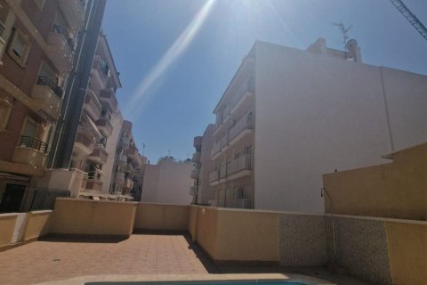 Appartamento a Torrevieja, Alicante, Spagna 2 camere da letto, 70 mq. N° 182864