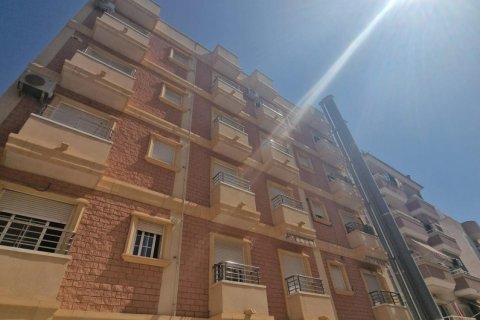 Wohnung zum Verkauf in Torrevieja, Alicante, Spanien 2 Schlafzimmer, 70 m2 Nr. 182864 - Foto 2
