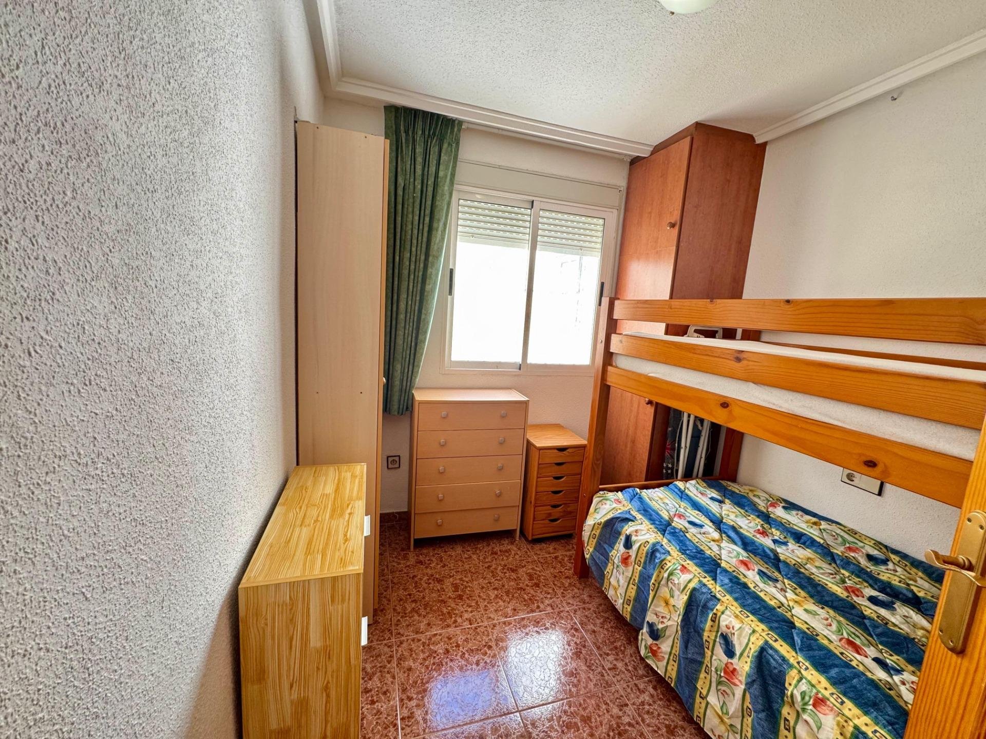 Ático en Torrevieja, Alicante, España 2 dormitorios, 60 m2 No. 182863