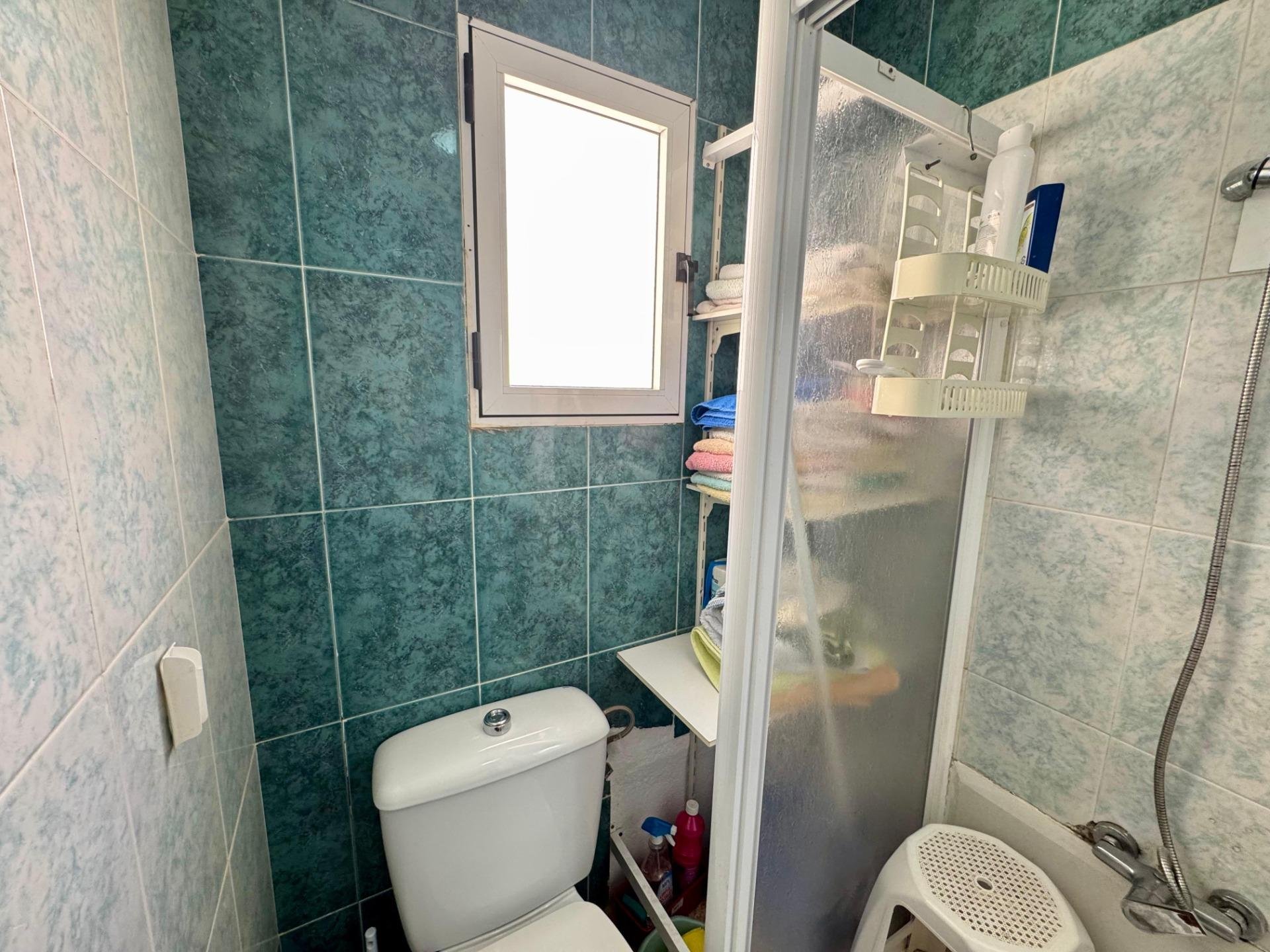 Ático en Torrevieja, Alicante, España 2 dormitorios, 60 m2 No. 182863