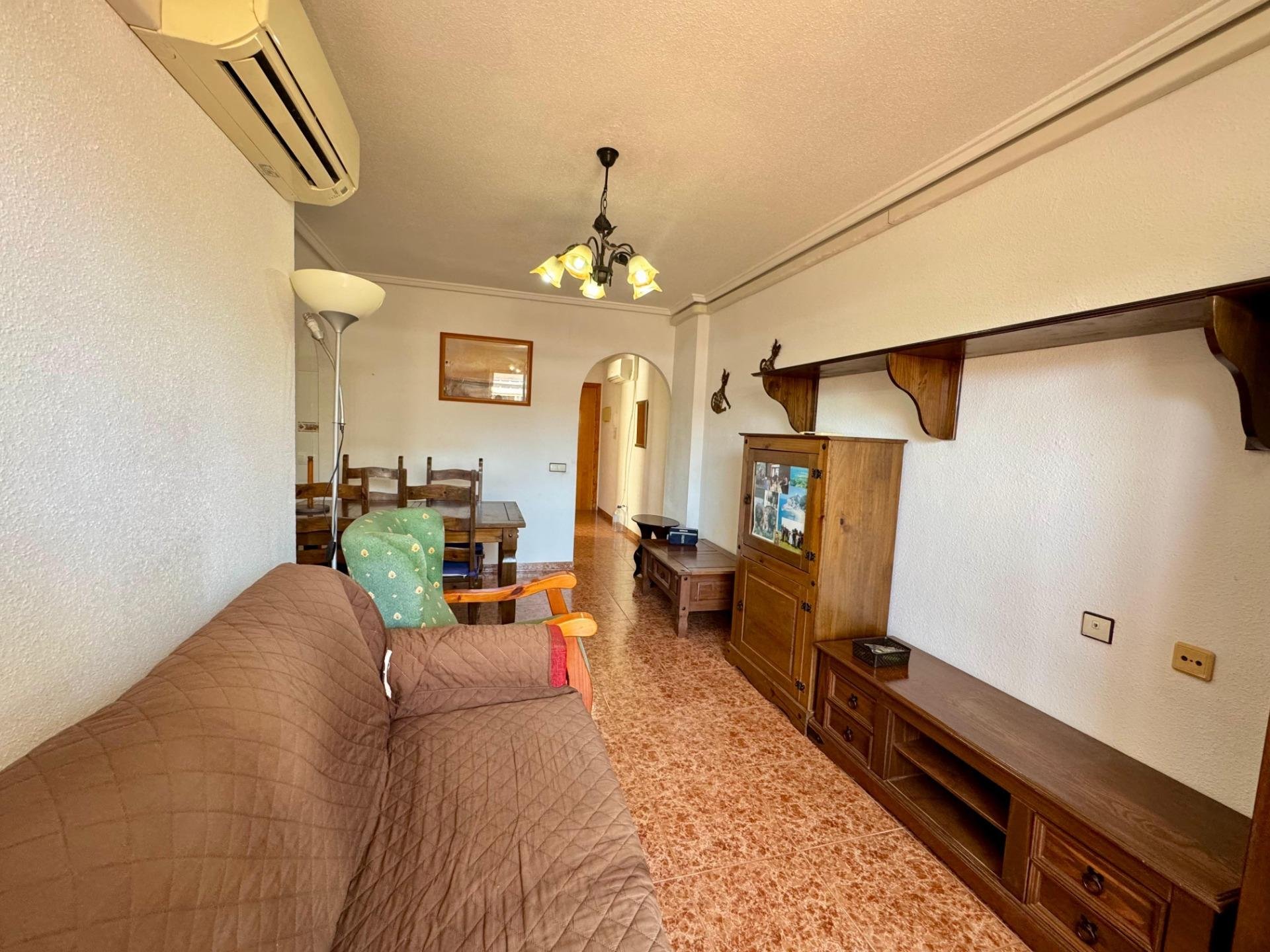 Ático en Torrevieja, Alicante, España 2 dormitorios, 60 m2 No. 182863