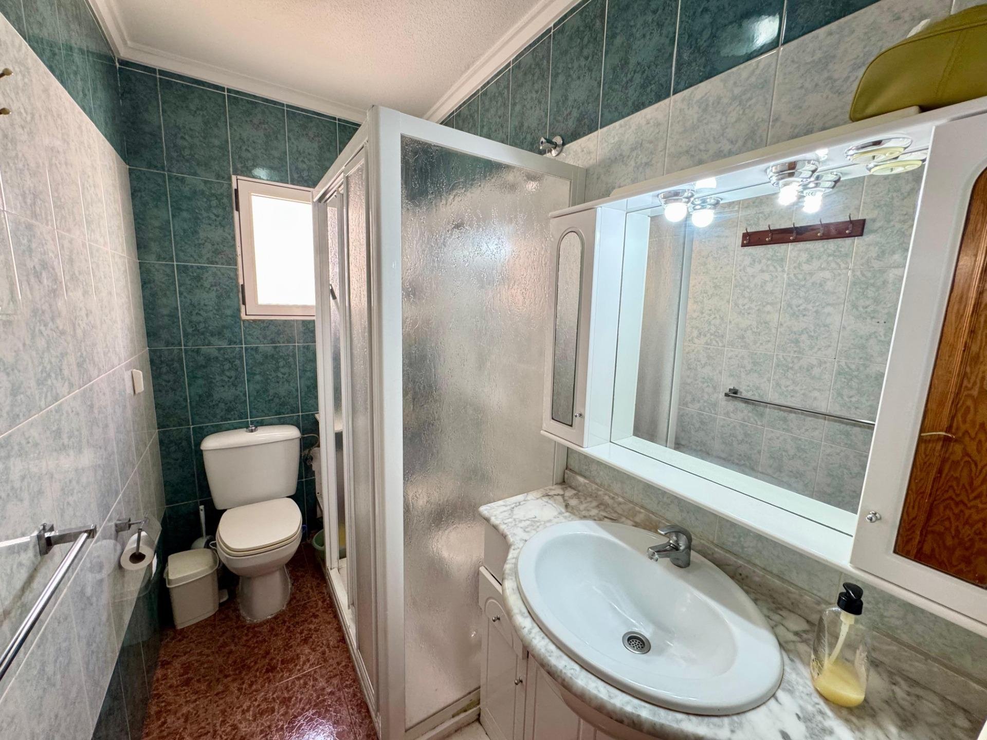 Ático en Torrevieja, Alicante, España 2 dormitorios, 60 m2 No. 182863