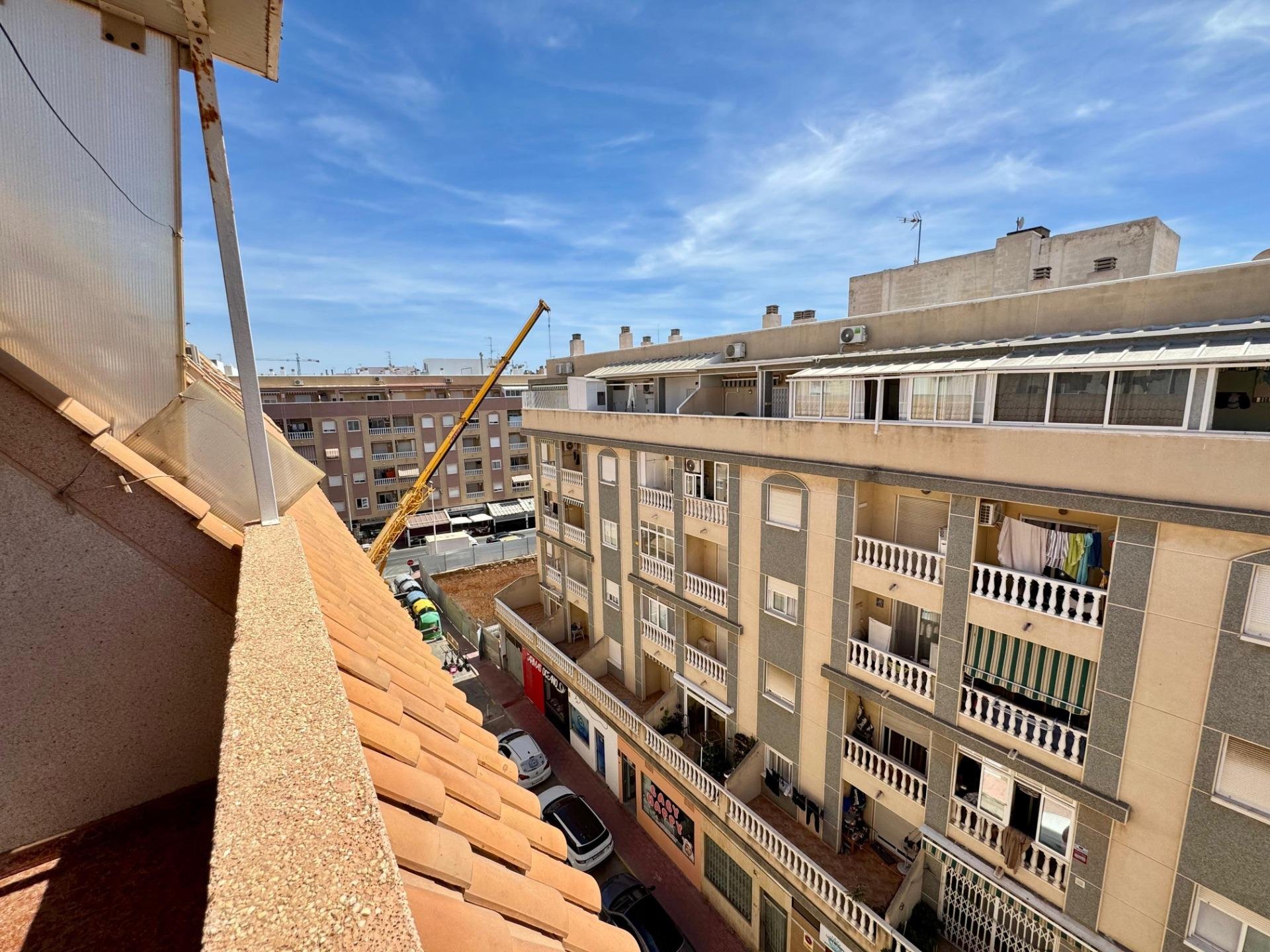 Ático en Torrevieja, Alicante, España 2 dormitorios, 60 m2 No. 182863
