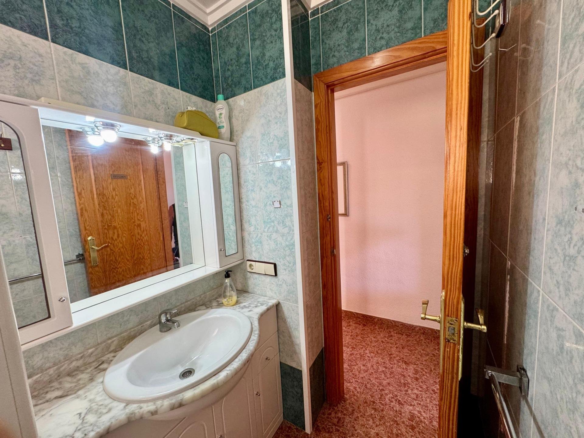 Ático en Torrevieja, Alicante, España 2 dormitorios, 60 m2 No. 182863