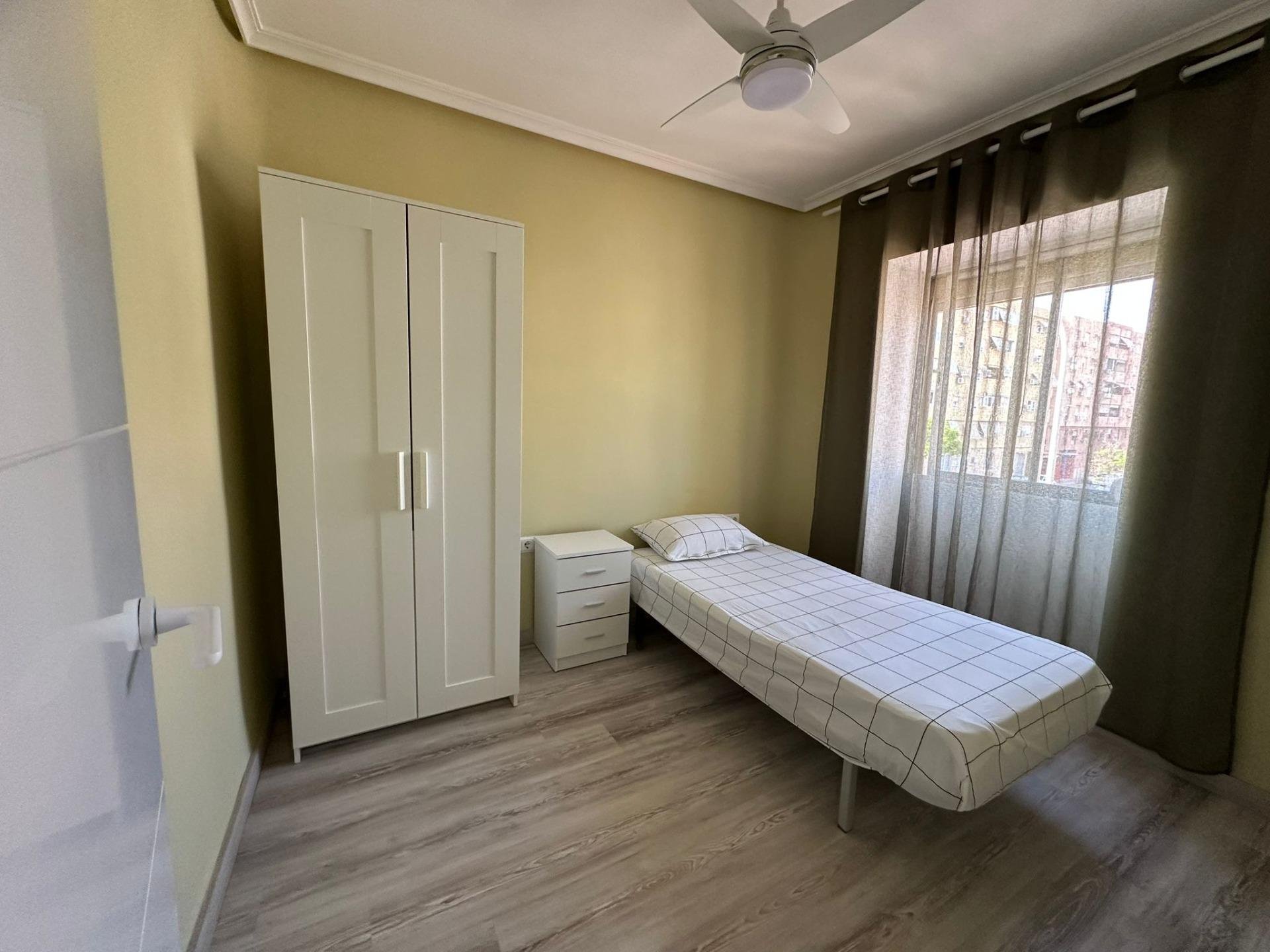 Apartamento en Alicante, España 62 m2 No. 182861