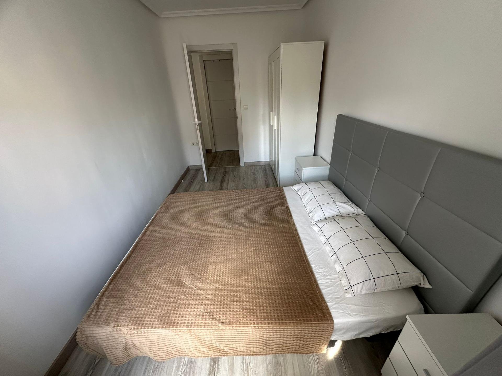 Apartamento en Alicante, España 62 m2 No. 182861