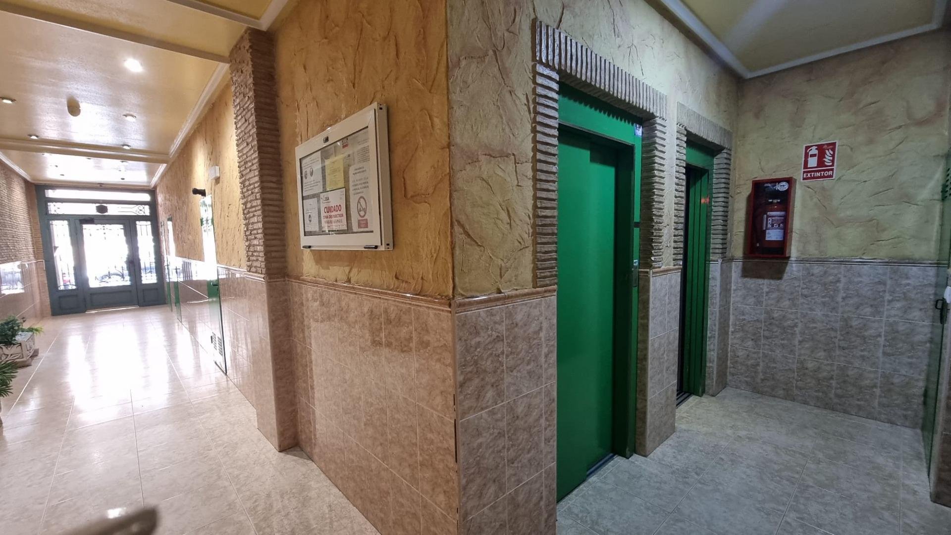 Apartament w Torrevieja, Alicante, Hiszpania 2 sypialnie, 63 mkw. nr 182866