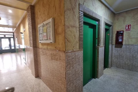 Apartament w Torrevieja, Alicante, Hiszpania 2 sypialnie, 63 mkw. nr 182866 – zdjęcie 3