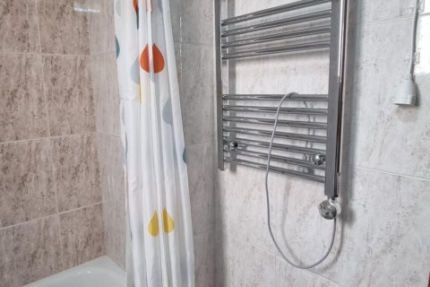 Apartament w Torrevieja, Alicante, Hiszpania 2 sypialnie, 63 mkw. nr 182866 – zdjęcie 11