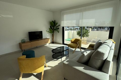 House for sale Bigastro, Alicante, Spain 3 bedrooms, 182 sq.m. No. 109213 - photo 2