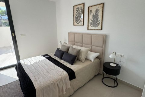 House for sale Bigastro, Alicante, Spain 3 bedrooms, 182 sq.m. No. 109213 - photo 11