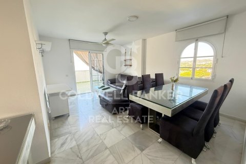 Apartment à vendre à Estepona, Malaga, Espagne, 3 chambres, 128 m2 No. 157617 - photo 3