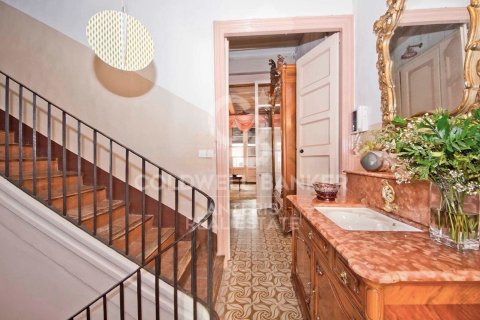 Hus till salu i Mataro, Barcelona, Spanien 7 sovrum, 368 kvm. Nr. 157620 - foto 5