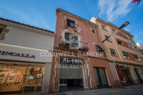 Hus till salu i Mataro, Barcelona, Spanien 7 sovrum, 368 kvm. Nr. 157620 - foto 2