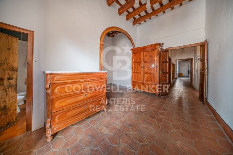 House for sale in Mataro, Barcelona, Spain 7 bedrooms, 368 sq.m. No. 157620 - photo 16