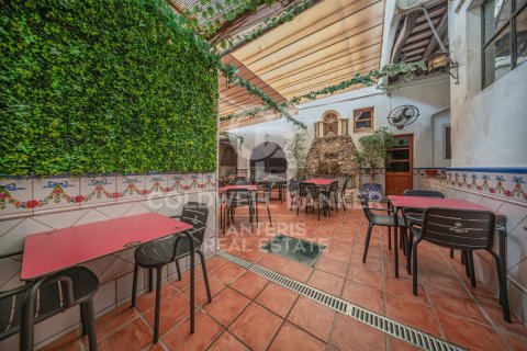 Hus till salu i Mataro, Barcelona, Spanien 7 sovrum, 368 kvm. Nr. 157620 - foto 30