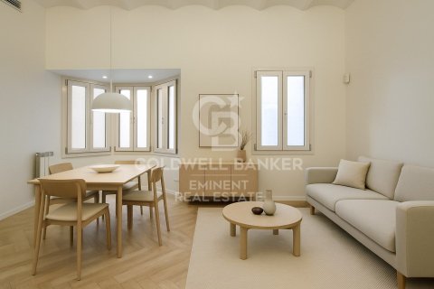 Apartamento en venta en Barcelona, España 1 dormitorio, 66 m2 No. 157816 - foto 3