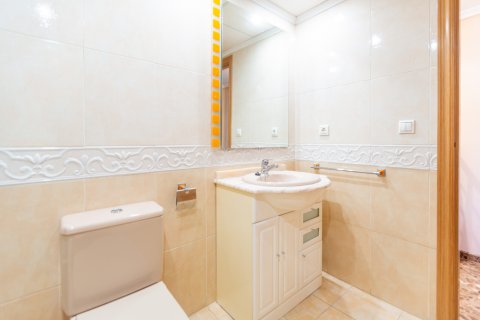 Apartament w Valencia, Hiszpania 3 sypialnie, 95 mkw. nr 146311 – zdjęcie 27