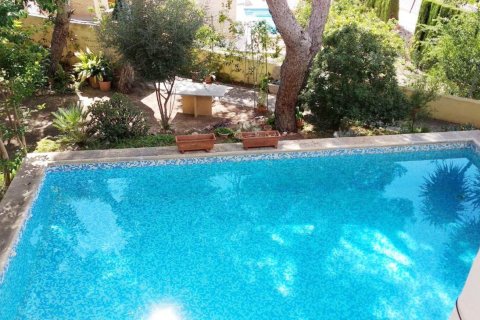 Willa w Paterna, Valencia, Hiszpania 4 sypialnie, 160 mkw. nr 146309 – zdjęcie 1