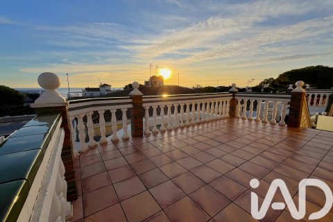 Hus i Moguer, Huelva, Spanien 7 sovrum, 396 kvm. Nr. 152558