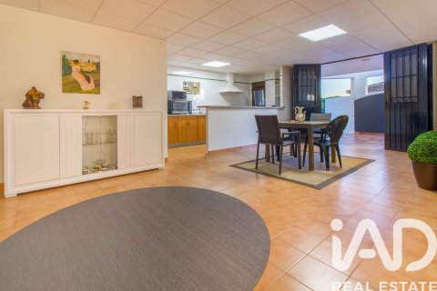 Продажа дома в Могер, Уэльва, Испания 7 спален, 396м2 №152558 - фото 23