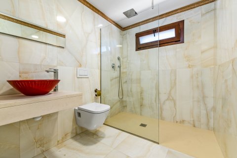 Продажа виллы в Сьюдад Кесада, Аликанте, Испания 4 спальни, 288м2 №135619 - фото 23