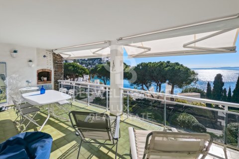 Apartamento en Roses, Gerona, España 2 dormitorios, 84 m2 No. 156924