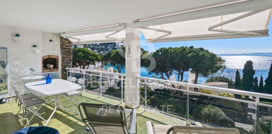 Apartamento en Roses, Gerona, España 2 dormitorios, 84 m2 No. 156924