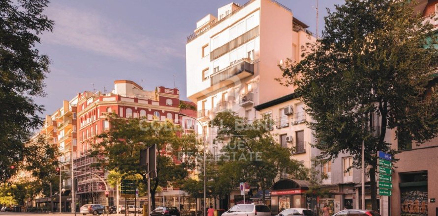 Dzīvoklis Madrid, Spānijā 1 istaba, 75 m2 Nr. 156928