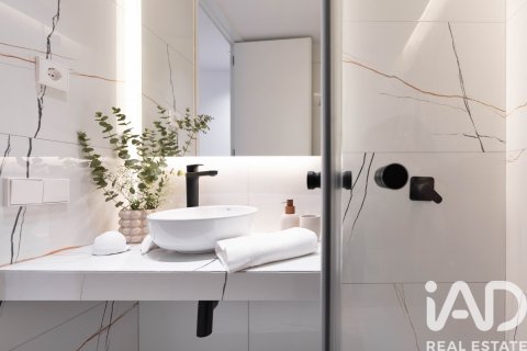 Huoneisto vuokrattavana Madrid, Espanja, 3 makuuhuonetta, 96 m2 No. 187578 - kuva 24