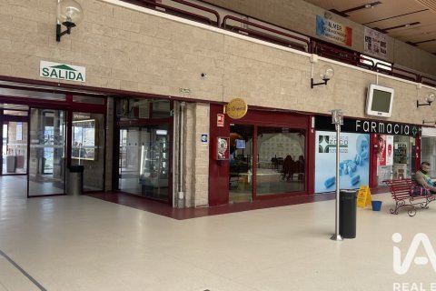 Komerciāls īpašums īrēšanai Las Rozas de Madrid, Madrid, Spānijā 50 m2 Nr. 187573 - attēls 10