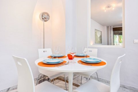 Apartment for rent Marbella, Malaga, Spain 1 bedroom, 58 sq.m. No. 107328 - photo 1