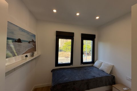 Kaupunkipientalo myytävänä Benidorm, Alicante, Espanja, 3 makuuhuonetta, 100 m2 No. 140646 - kuva 11