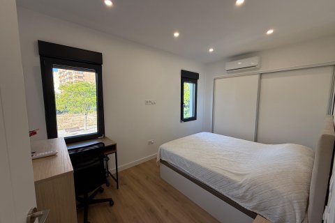 Kaupunkipientalo myytävänä Benidorm, Alicante, Espanja, 3 makuuhuonetta, 100 m2 No. 140646 - kuva 17