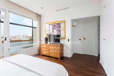 Ático en alquiler en Barcelona, España 5 dormitorios, 520 m2 No. 160531 - foto 17