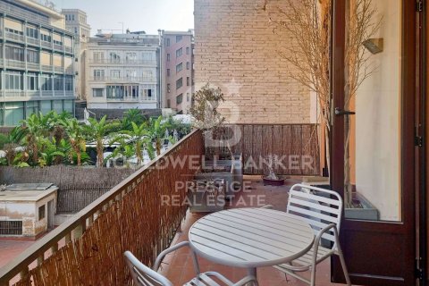 Apartment for rent in Barcelona, Spain 3 bedrooms, 120 sq.m. No. 160530 - photo 12