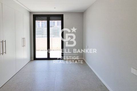 Huoneisto myytävänä Sant Andreu de Llavaneres, Barcelona, Espanja, 4 makuuhuonetta, 126 m2 No. 160111 - kuva 17