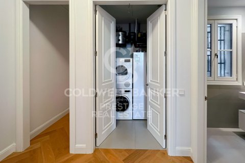 Apartment à louer à Barcelona, Espagne, 3 chambres, 196 m2 No. 160529 - photo 16