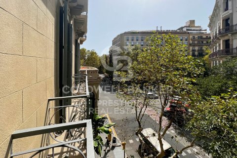 Wohnung zur Miete in Barcelona, Spanien 3 Schlafzimmer, 196 m2 Nr. 160529 - Foto 20