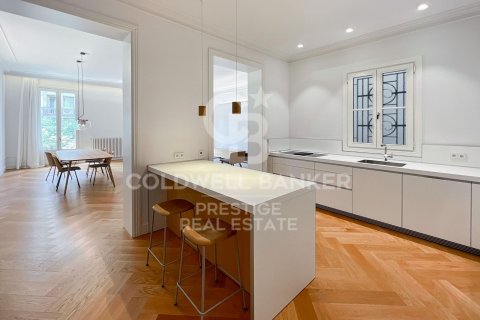 Apartment à louer à Barcelona, Espagne, 3 chambres, 196 m2 No. 160529 - photo 7