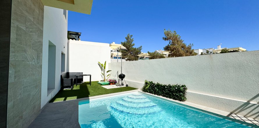 Villa Los Montesinos, Alicante, Spanien 3 Schlafzimmer, 90 m2 Nr. 98610