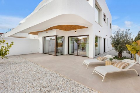 Bungalow for sale in Los Alcazares, Murcia, Spain 3 bedrooms, 81 sq.m. No. 151563 - photo 17