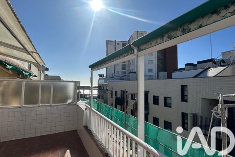 Penthouse w Vilanova i la Geltru, Barcelona, Hiszpania 3 sypialnie, 76 mkw. nr 173187 – zdjęcie 2